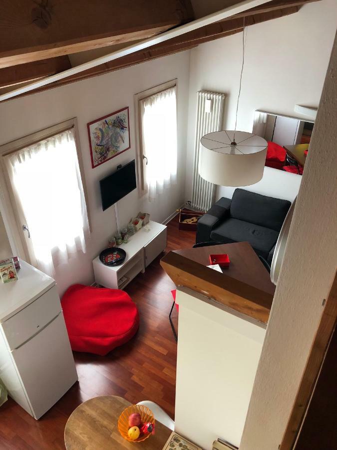 Casa Vacanze Chez La Reine - Holiday Home فيتشنزا المظهر الخارجي الصورة