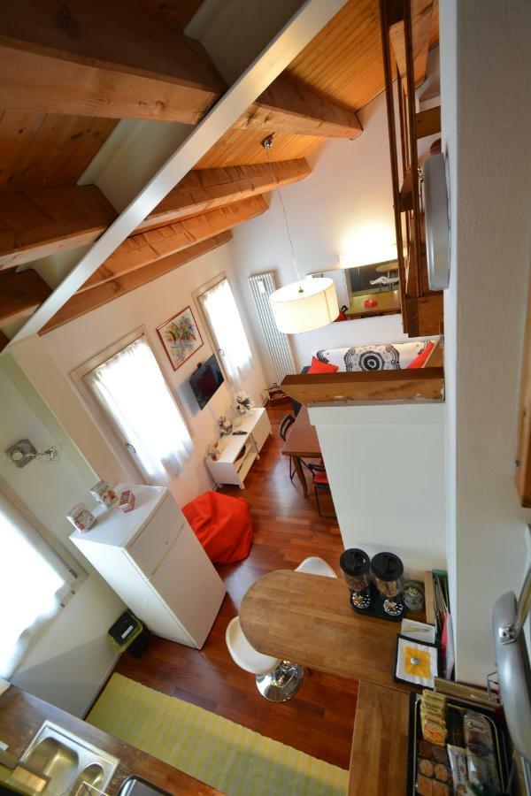 Casa Vacanze Chez La Reine - Holiday Home فيتشنزا المظهر الخارجي الصورة