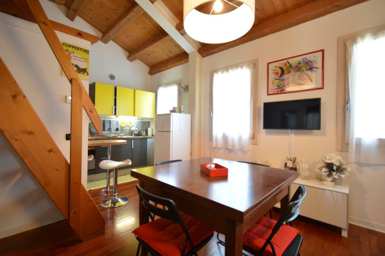 Casa Vacanze Chez La Reine - Holiday Home فيتشنزا المظهر الخارجي الصورة