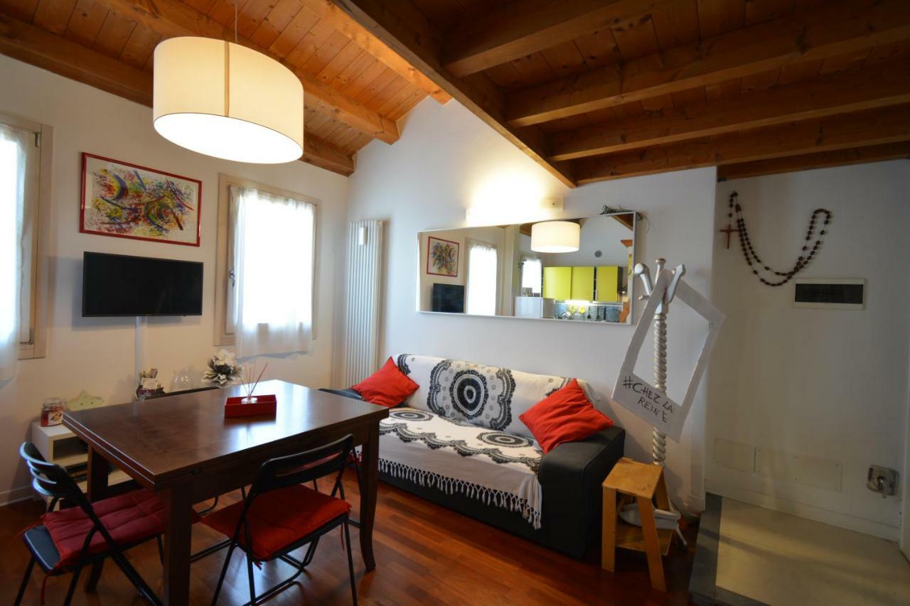Casa Vacanze Chez La Reine - Holiday Home فيتشنزا المظهر الخارجي الصورة